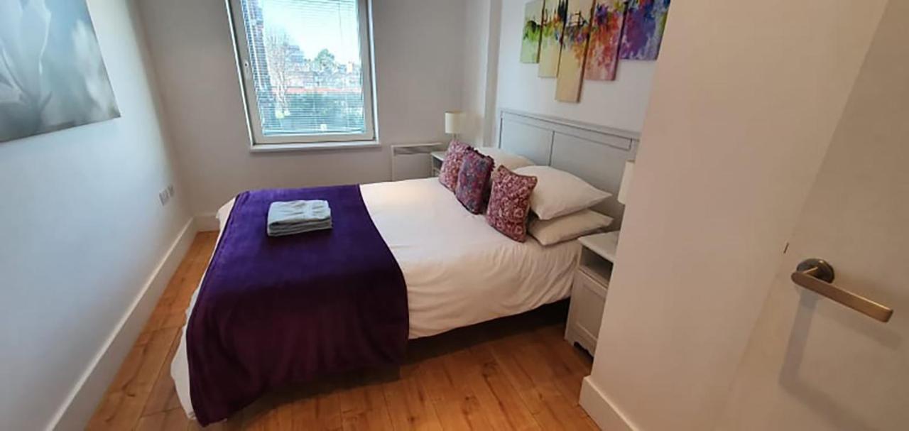 Bright & Spacious Double Bedroom With Ensuite And Concierge! Paid Parking Available London Kültér fotó
